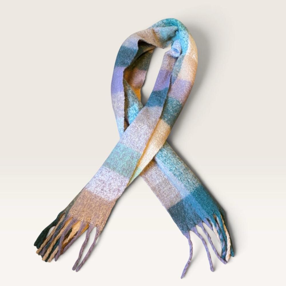 Multicolored plaid scarf with fringe